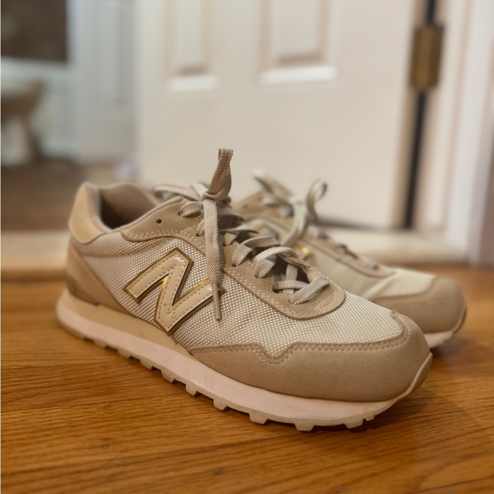 Women’s New Balance Sneakers